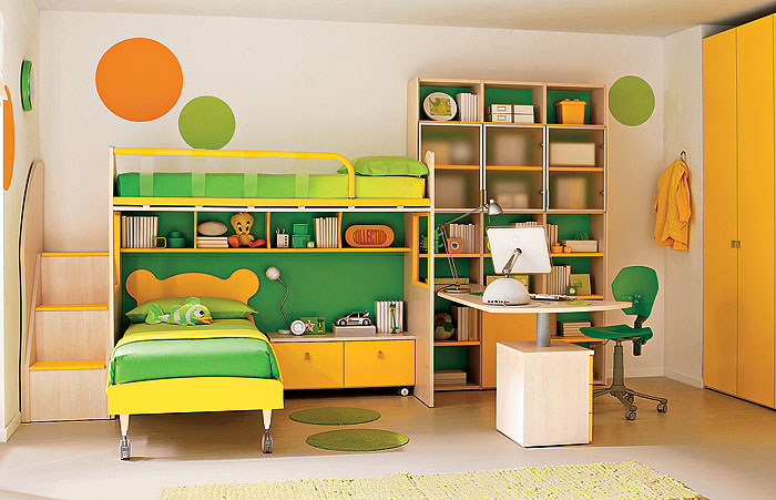 Dziecięce meble transformery z biurkiem, półkami i organizerem – funkcjonalność 2026.