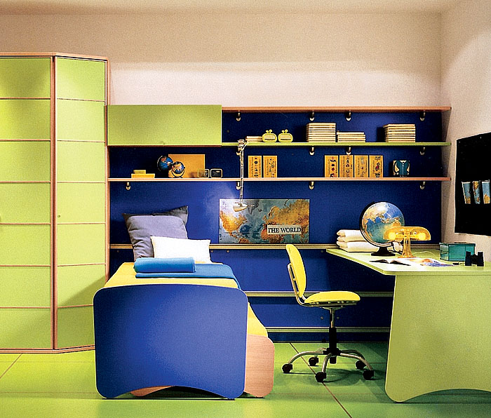 Stylowy pokój ucznia z ergonomicznym biurkiem wspierającym naukę i prawidłowy rozwój, 2026