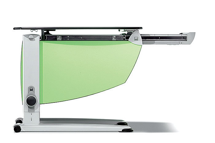 Regulowane biurko dziecięce w małym pokoju, optymalizacja przestrzeni i nauka 2026