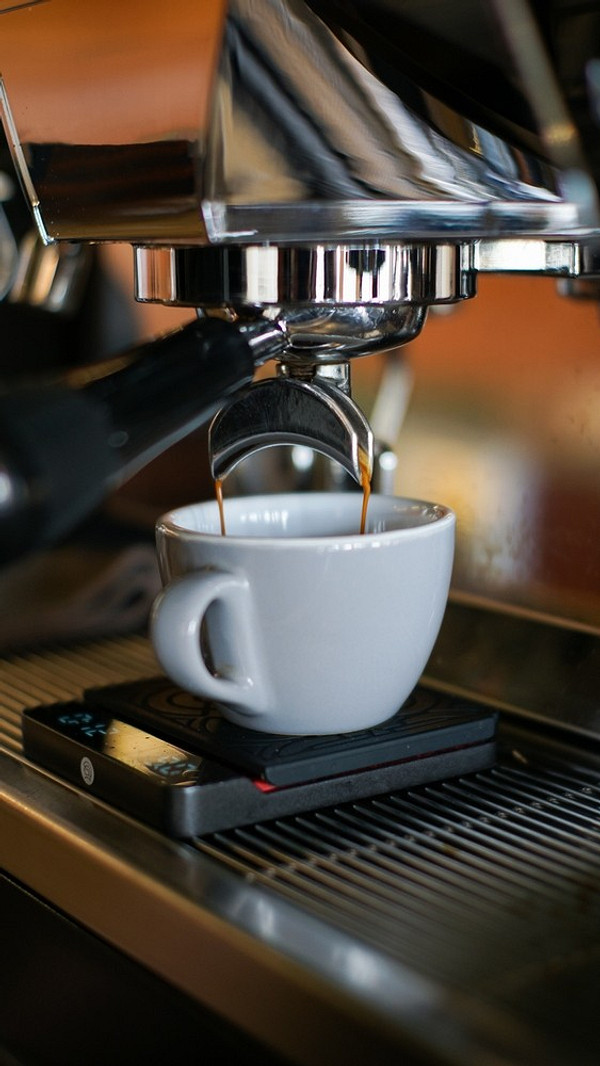 Automatyczny ekspres do kawy - Ranking ekspresów 2026 dla miłośników espresso i cappuccino.