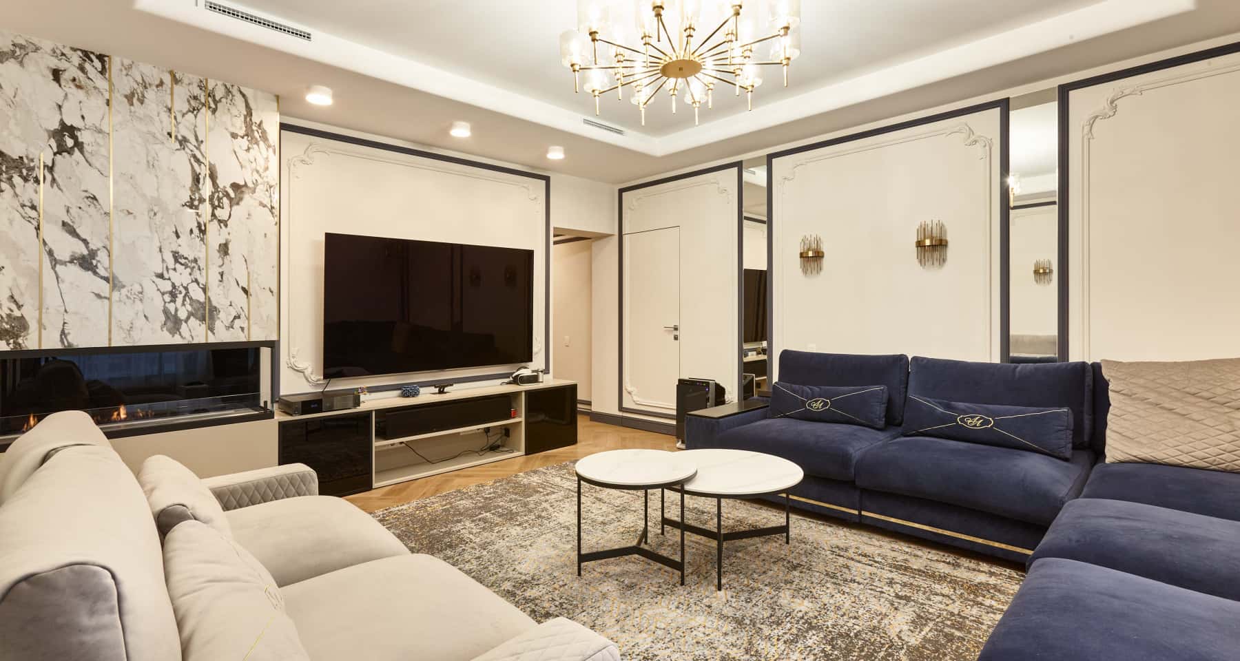 Inspiracje do remontu dużego apartamentu z elementami inteligentnego domu w 2026.